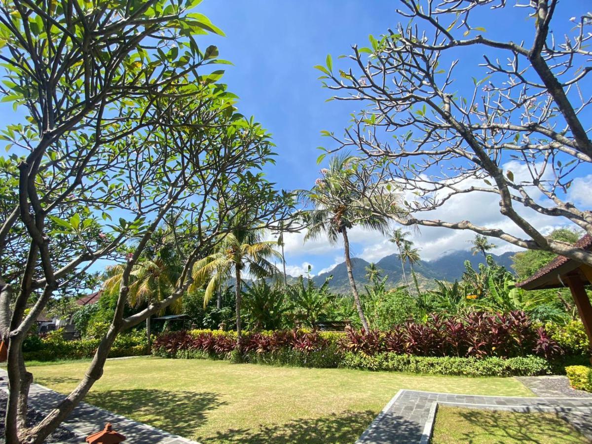 Badini Homestay Pemuteran Esterno foto