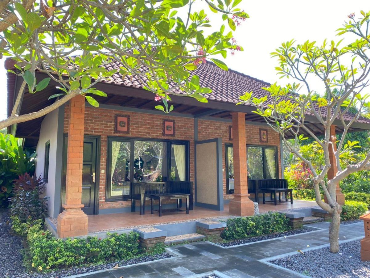 Badini Homestay Pemuteran Esterno foto