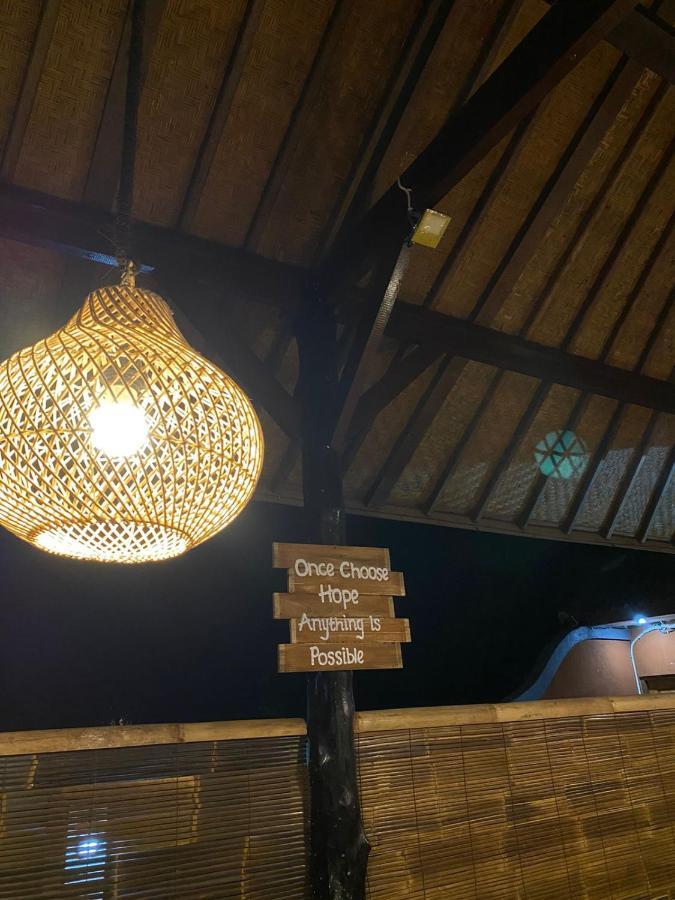 Badini Homestay Pemuteran Esterno foto
